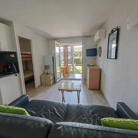 Cabine, Parking Securise - 4 Pers. - Fr-1-607-244 Daire