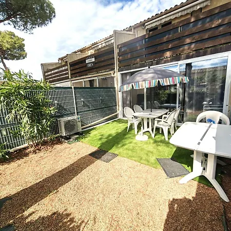 Cabine, Parking Securise - 4 Pers. - Fr-1-607-244 Agde